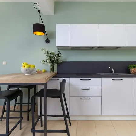 Center Nina דירה *